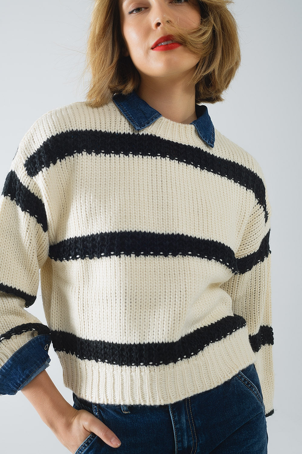 Relaxed Beige Jumper With Black Stripes